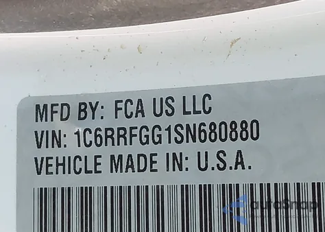 2025 Ram 1500 Tradesman 4X4 5'7 Box из США, поврежденный, VIN 1C6RRFGG1SN680880